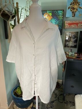 White Short-Sleeve Button-Up Shirt - Lightweight Casual 100 percent cotton
